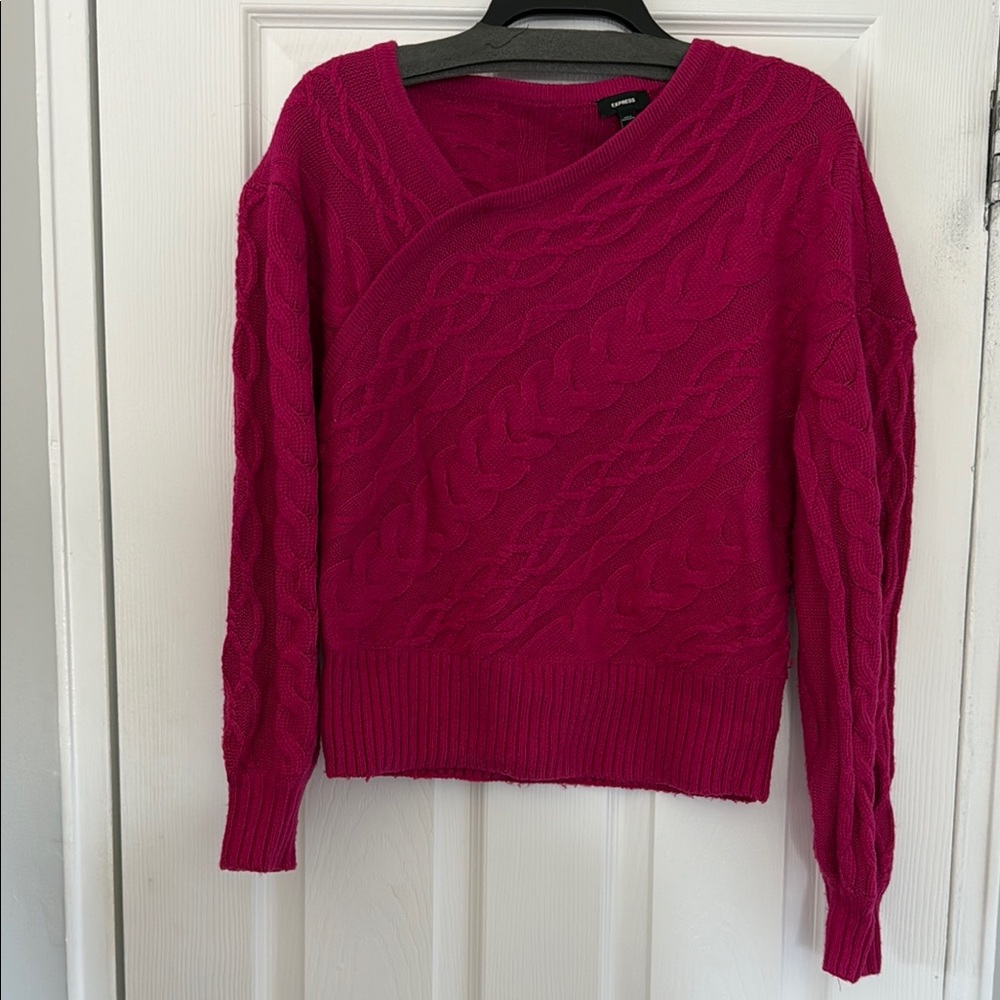 Women's Cable Knit Sweater - Pink